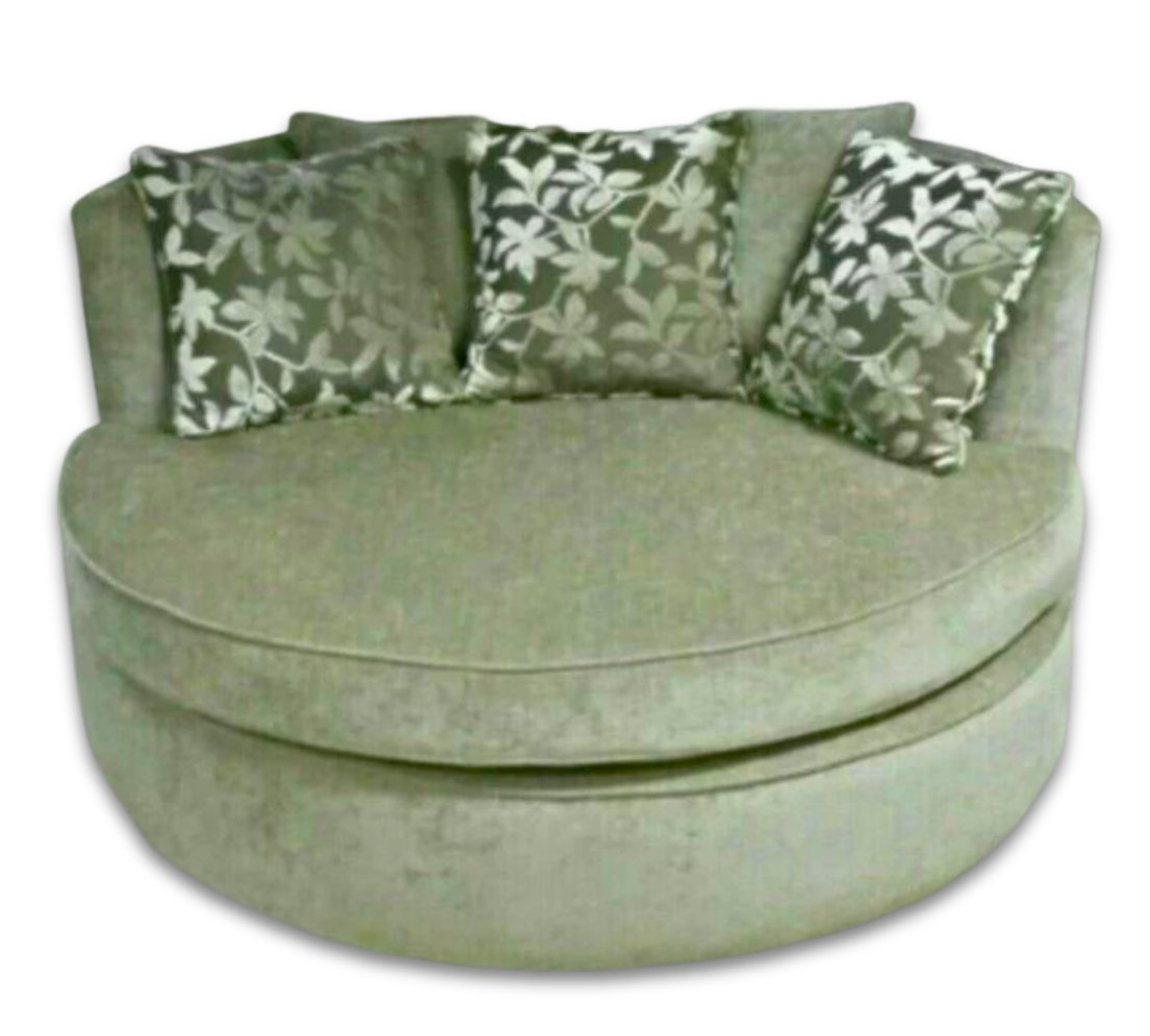 Love Couch - That Couch Place