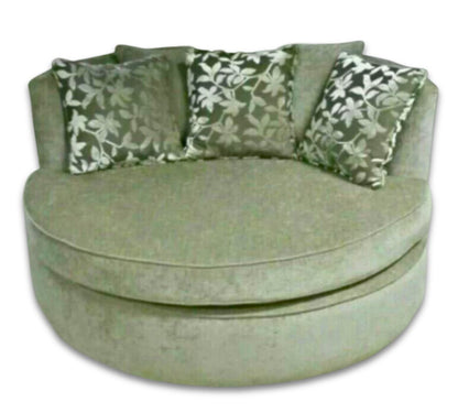 Love Couch - That Couch Place