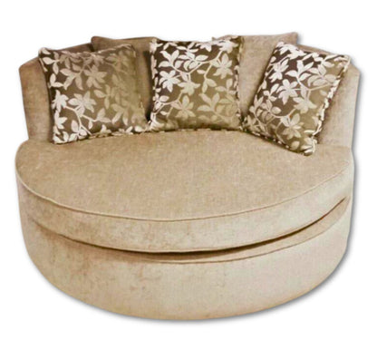 Love Couch - That Couch Place